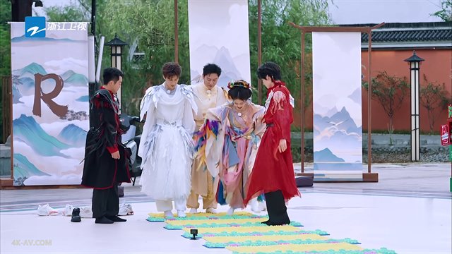 奔跑吧 第9季第7期 白鹿周深被趾压板狂虐 英文版《道德经》逼疯范丞丞